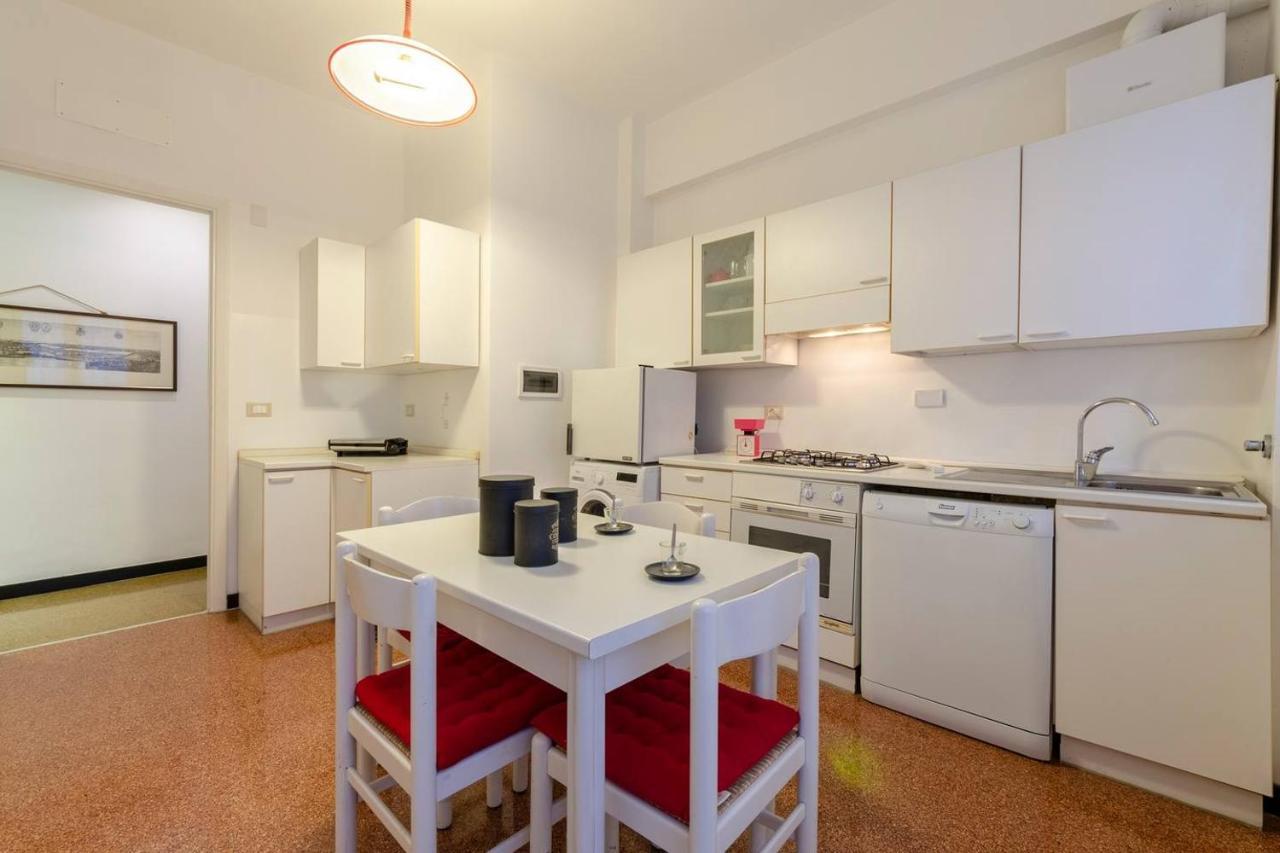 Апартаменти Altido Family Apt For 6 Located Minutes From The Sea Генуя Екстер'єр фото